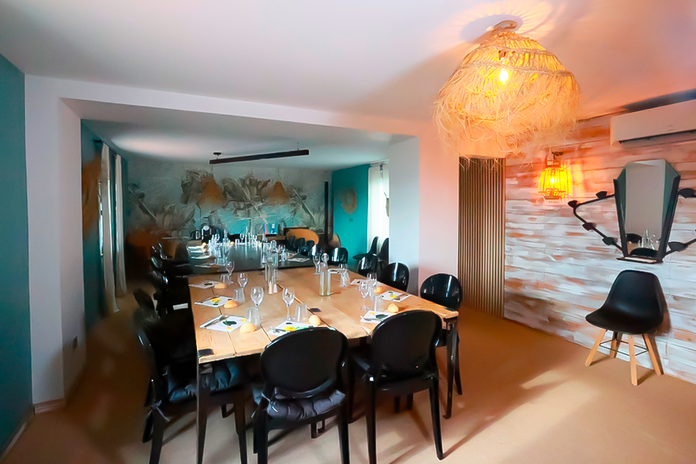 salleprivative-lescoulisses